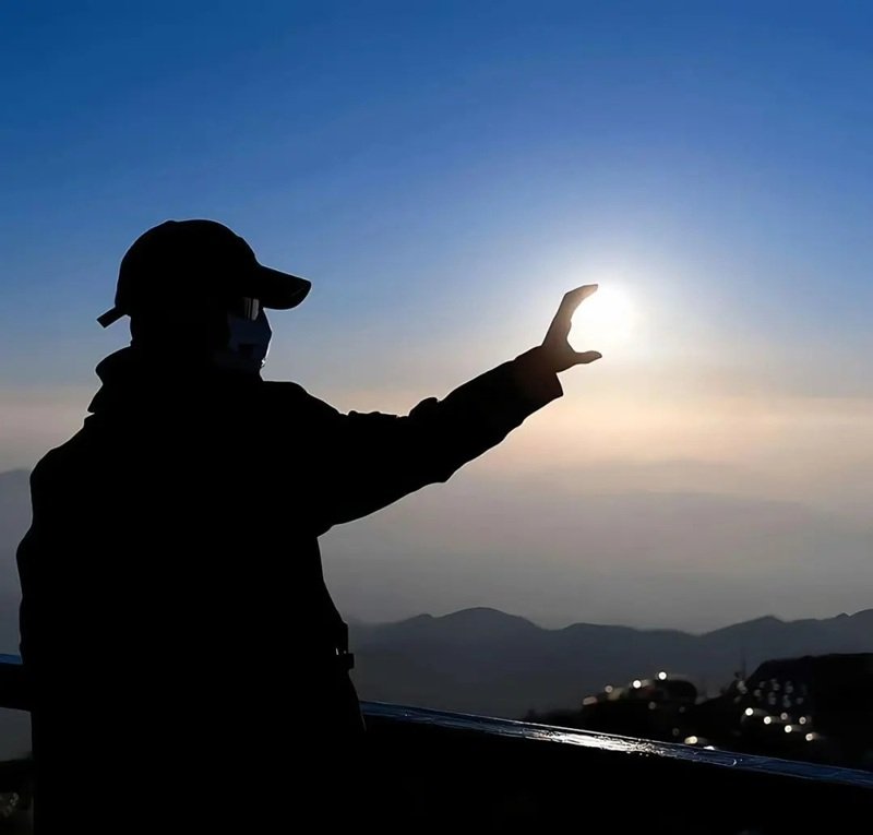 avatar buồn nam ngầu 2