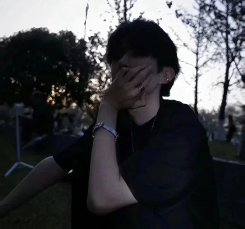 avatar buồn nam ngầu 28