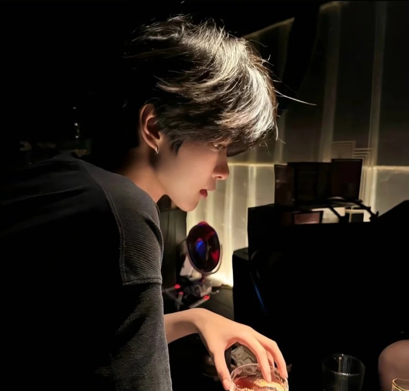 avatar buồn nam ngầu 5