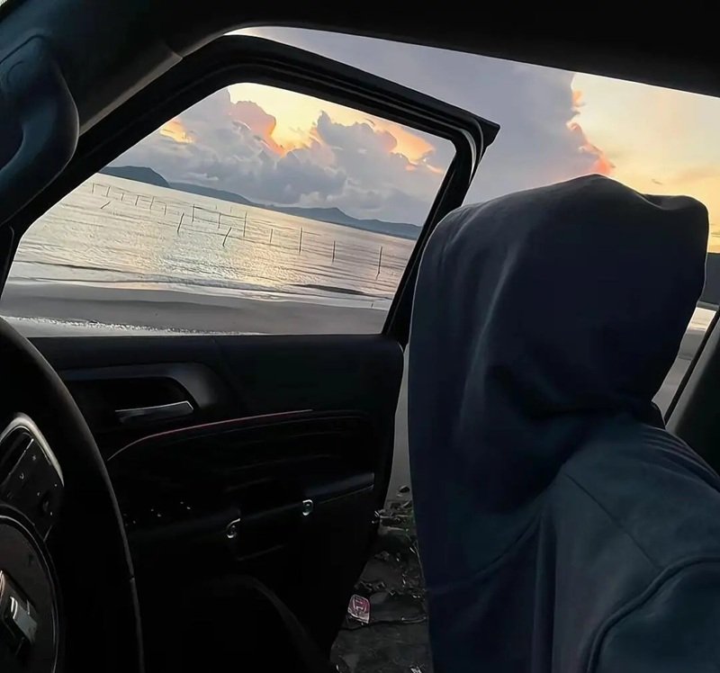 avatar buồn nam ngầu 7