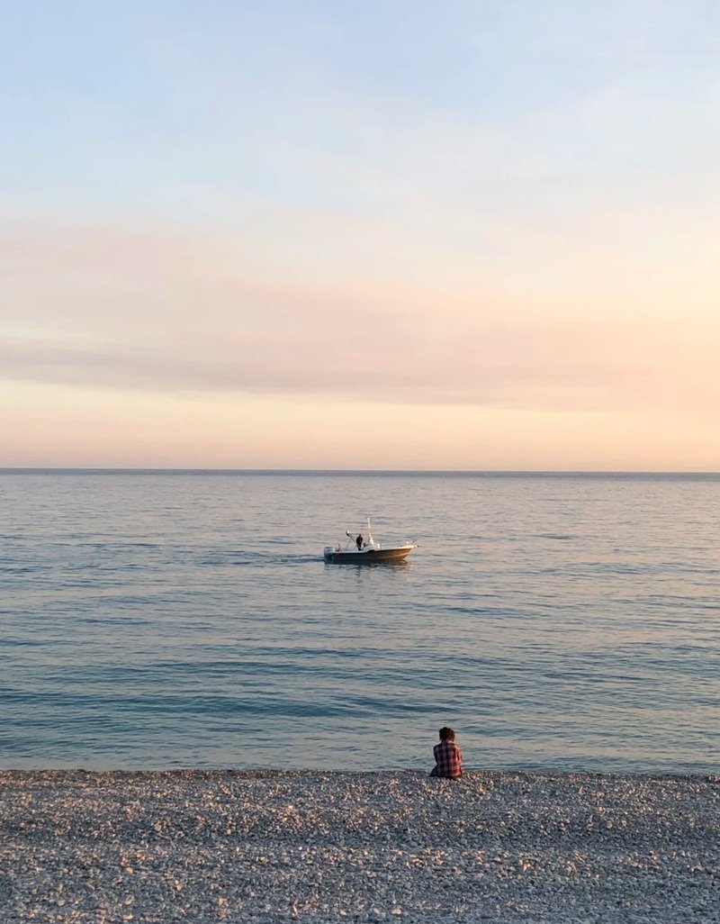 cảnh buồn tâm trạng 9