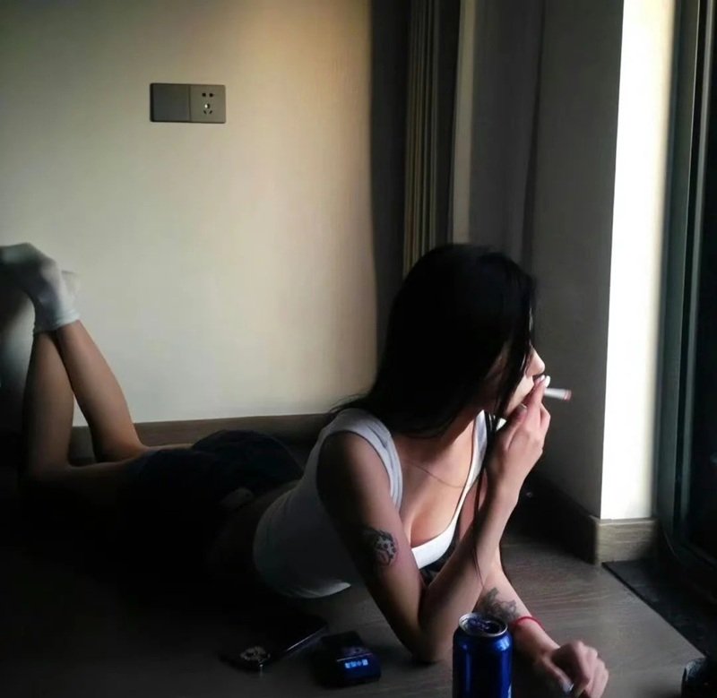 chill ảnh bia nhậu buồn