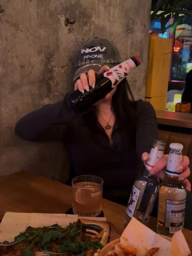 89+ hình ảnh nhậu 1 mình gây bão mạng xã hội