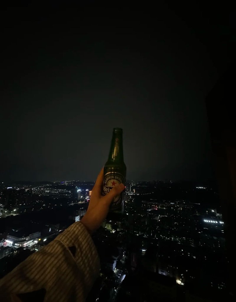 hình ảnh nhậu 1 mình 10