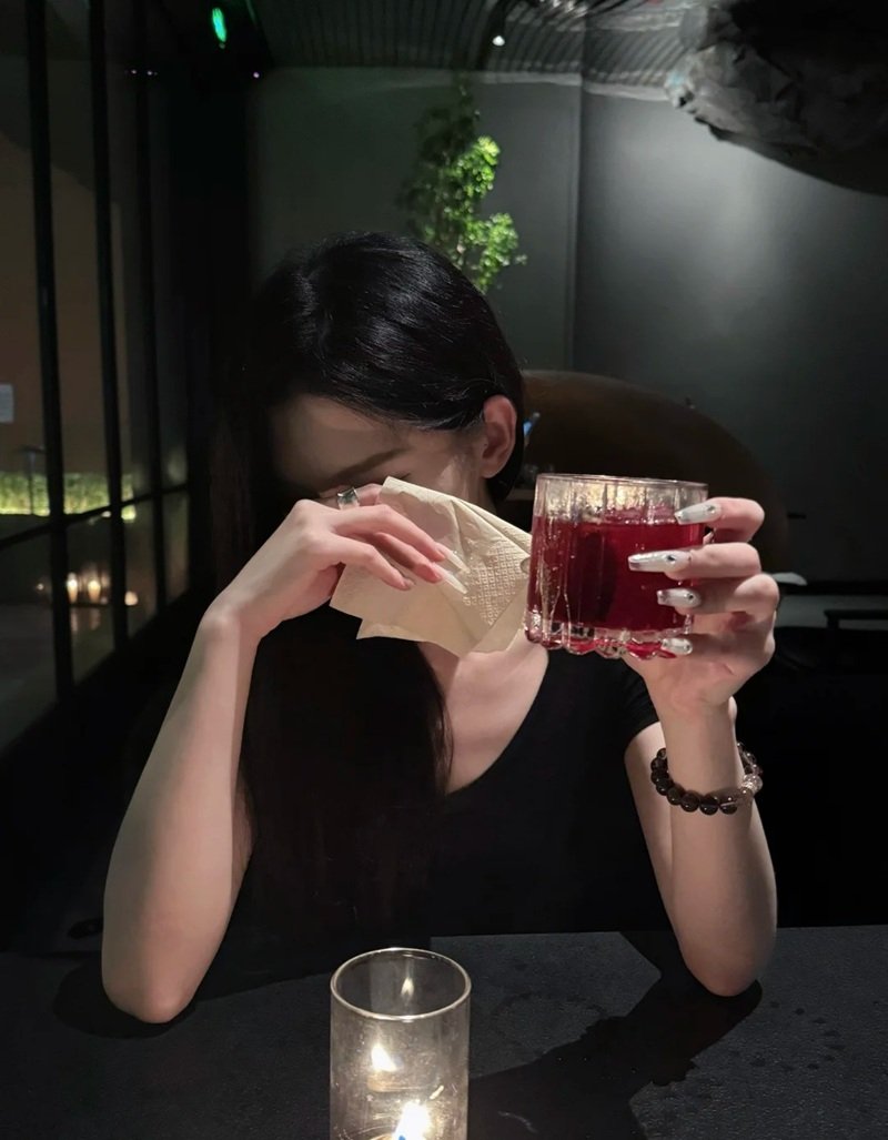 hình ảnh nhậu 1 mình 29