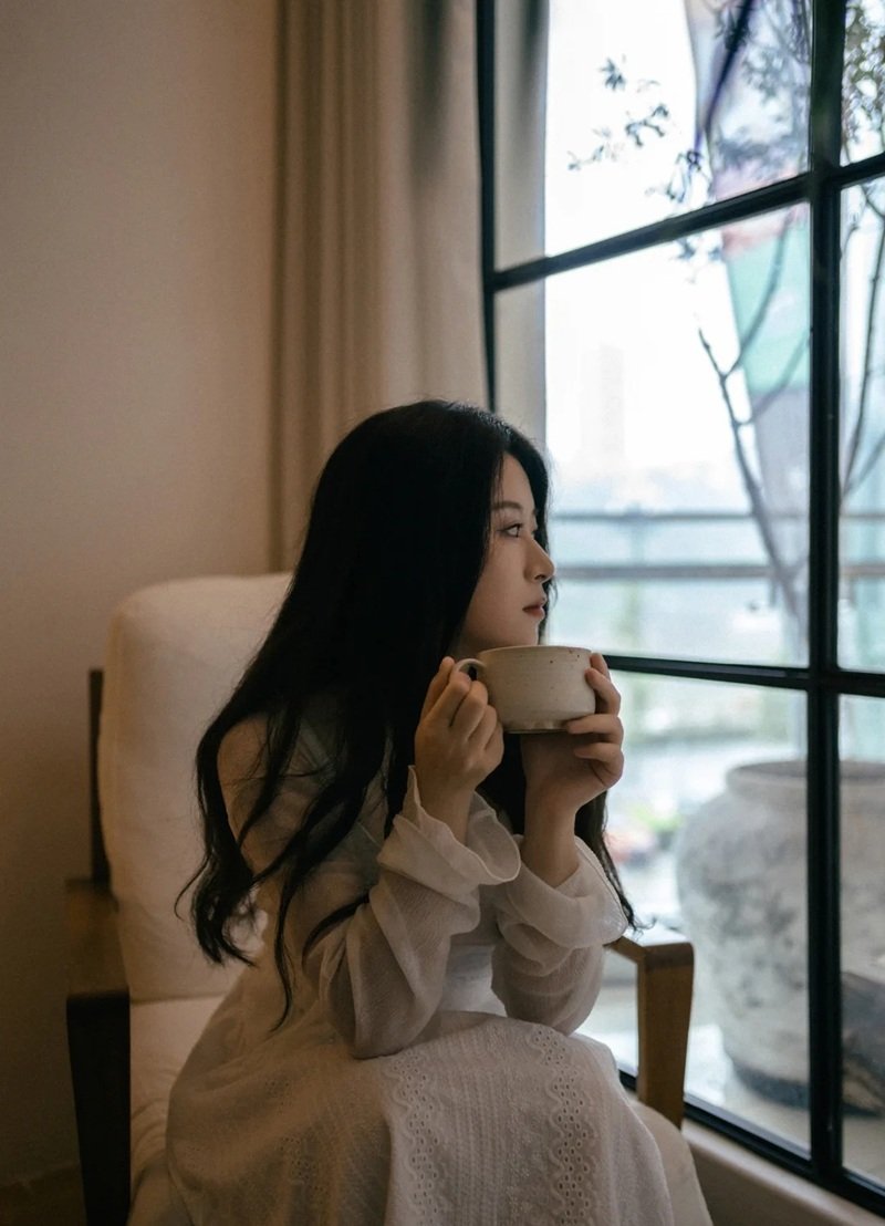 những hình ảnh cô gái buồn đẹp nhất 17