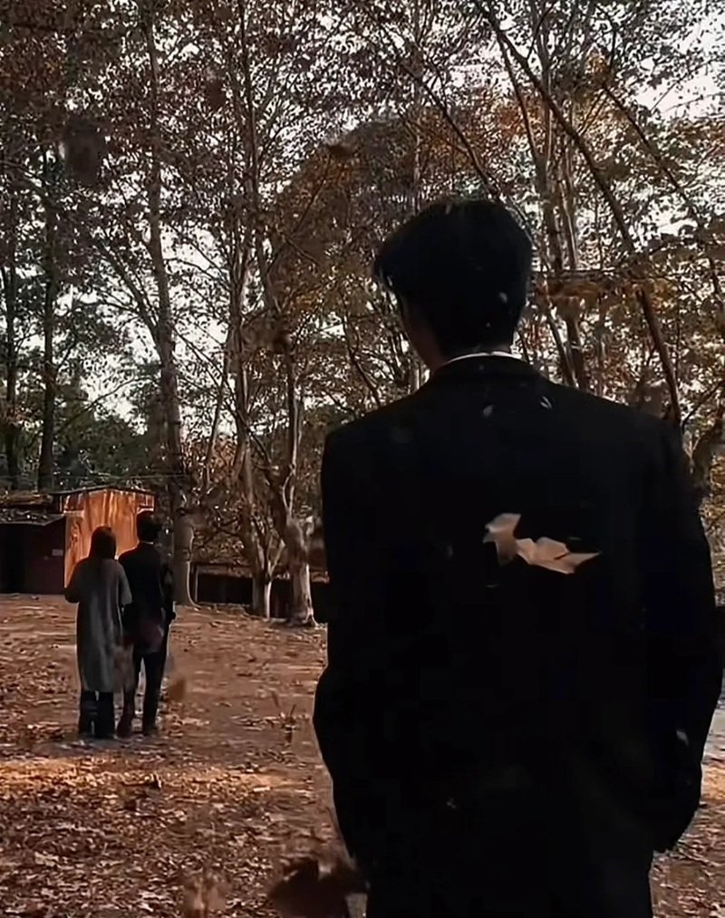 Những Hình Ảnh Chia Tay Buồn Nhất 8