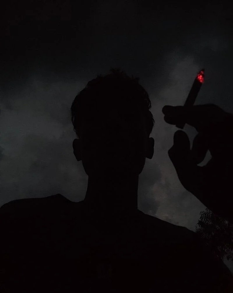 tải ảnh đen buồn 12