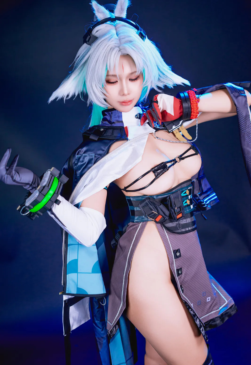 Pyoncos-cosplay-Arcane-Arknights-Endfield-18_result