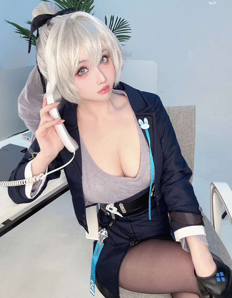 nude cosplay 28
